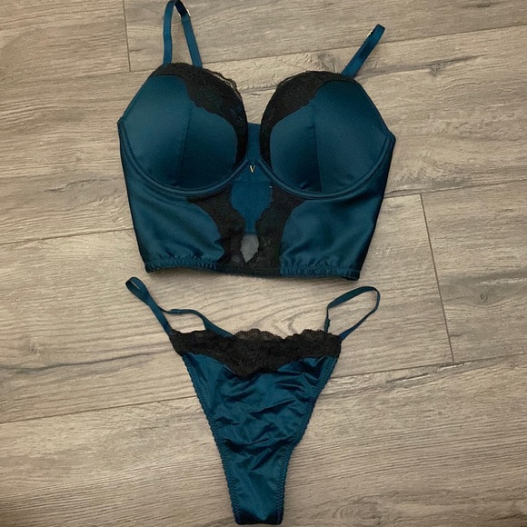 Hailey Bieber Victoria corset top. Dark green set. - Picture 1 of 4